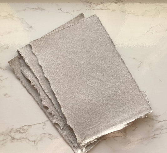 lot de 5 feuilles A5 - GRIS - papier artisanal EN STOCK