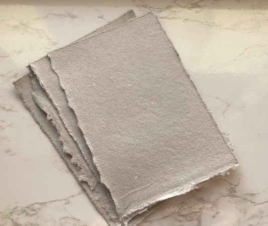 lot de 5 feuilles A5 - GRIS - papier artisanal EN STOCK