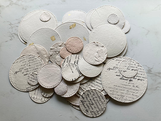 En stock / Lot de 25 cercles- journaling - papier artisanal - handmade paper
