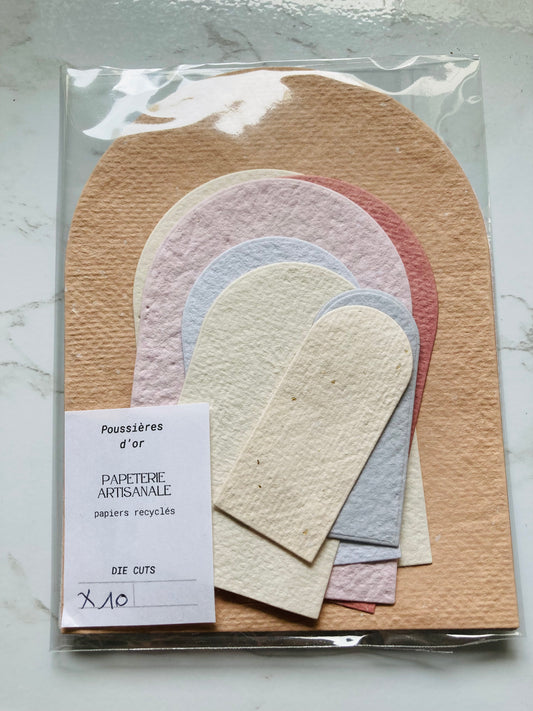 En stock / Lot de 10 étiquettes- papier artisanal - handmade paper