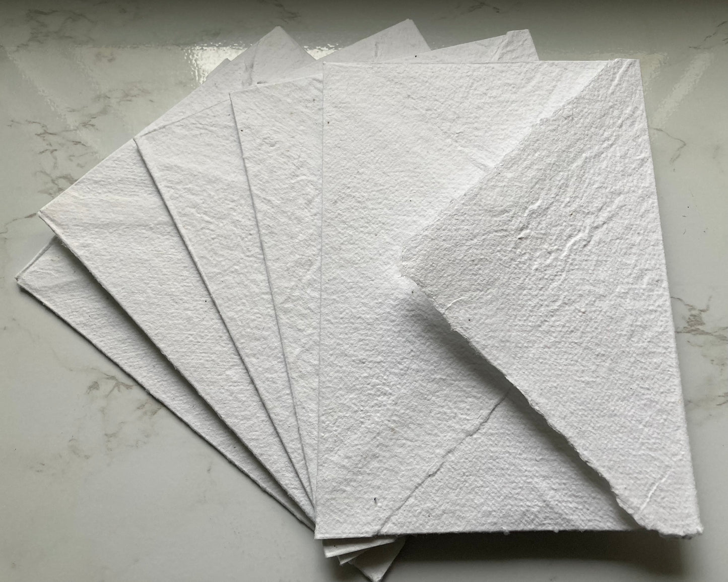 En stock/ 5 X ENVELOPPES Blanc Rustique A6 - Papier fait-main papier artisanal - papeterie