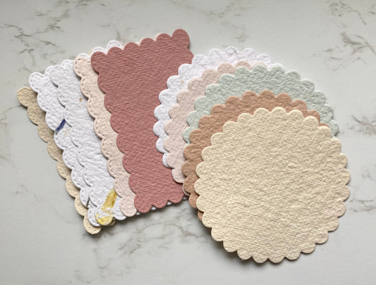 En stock / Lot de 10 étiquettes - papier artisanal - handmade paper