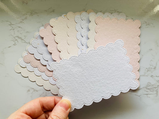 En stock / Lot de 10 étiquettes - papier artisanal - handmade paper
