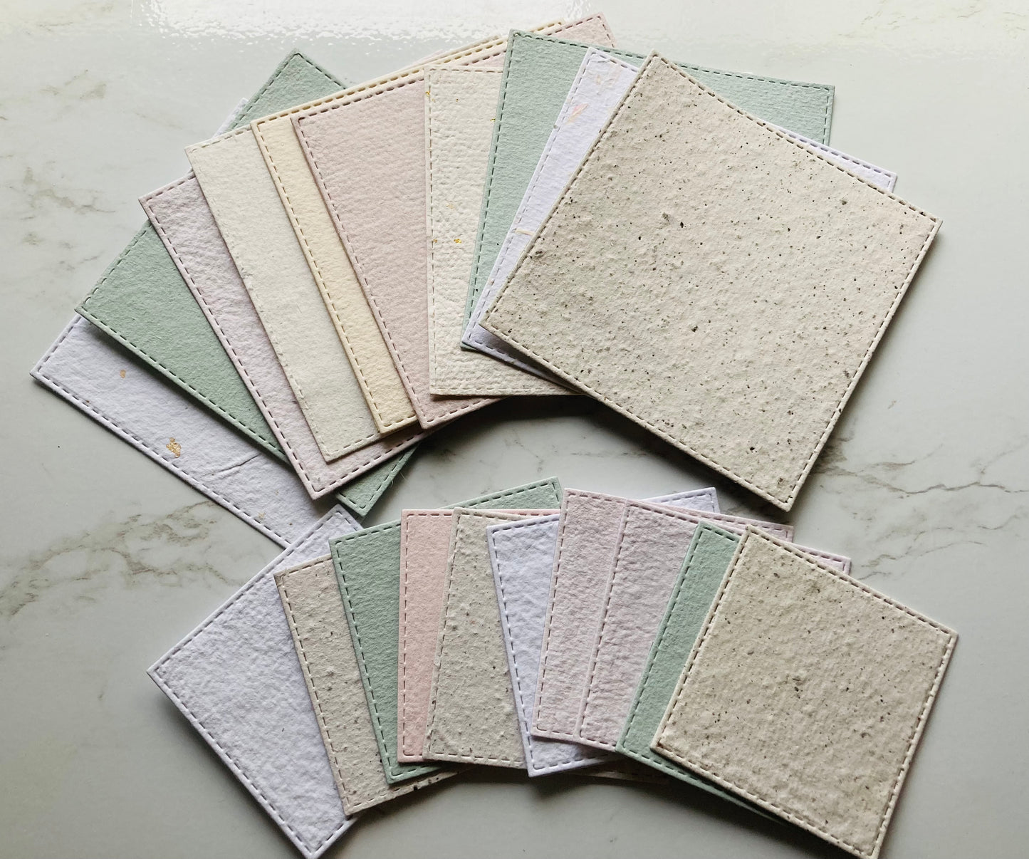 In stock / Pack of 20 labels - handmade paper - handmade paper