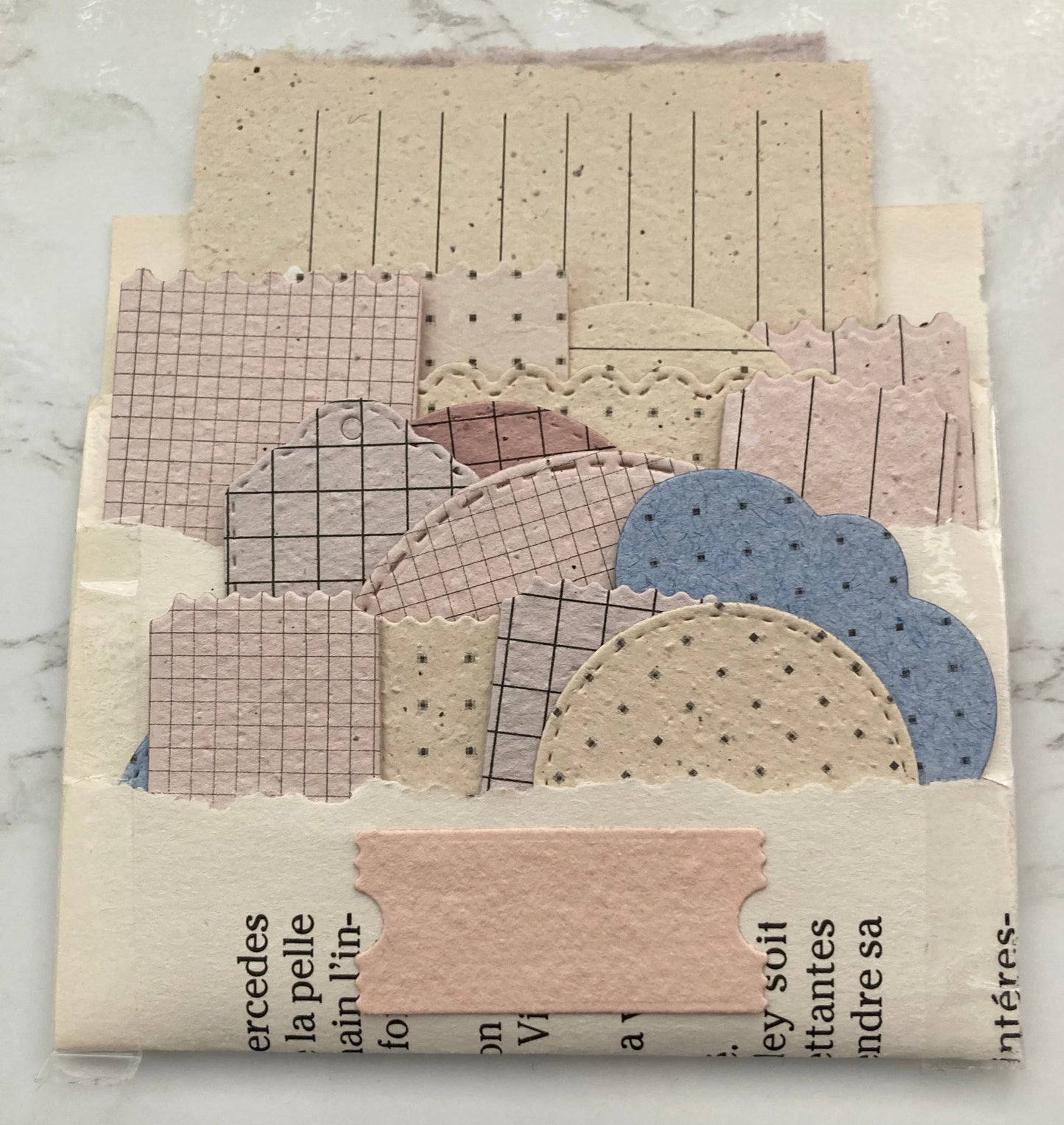 ///////////PROS//////////////En stock / Ephémères- pochette 15 découpes imprimées - papier artisanal - handmade paper