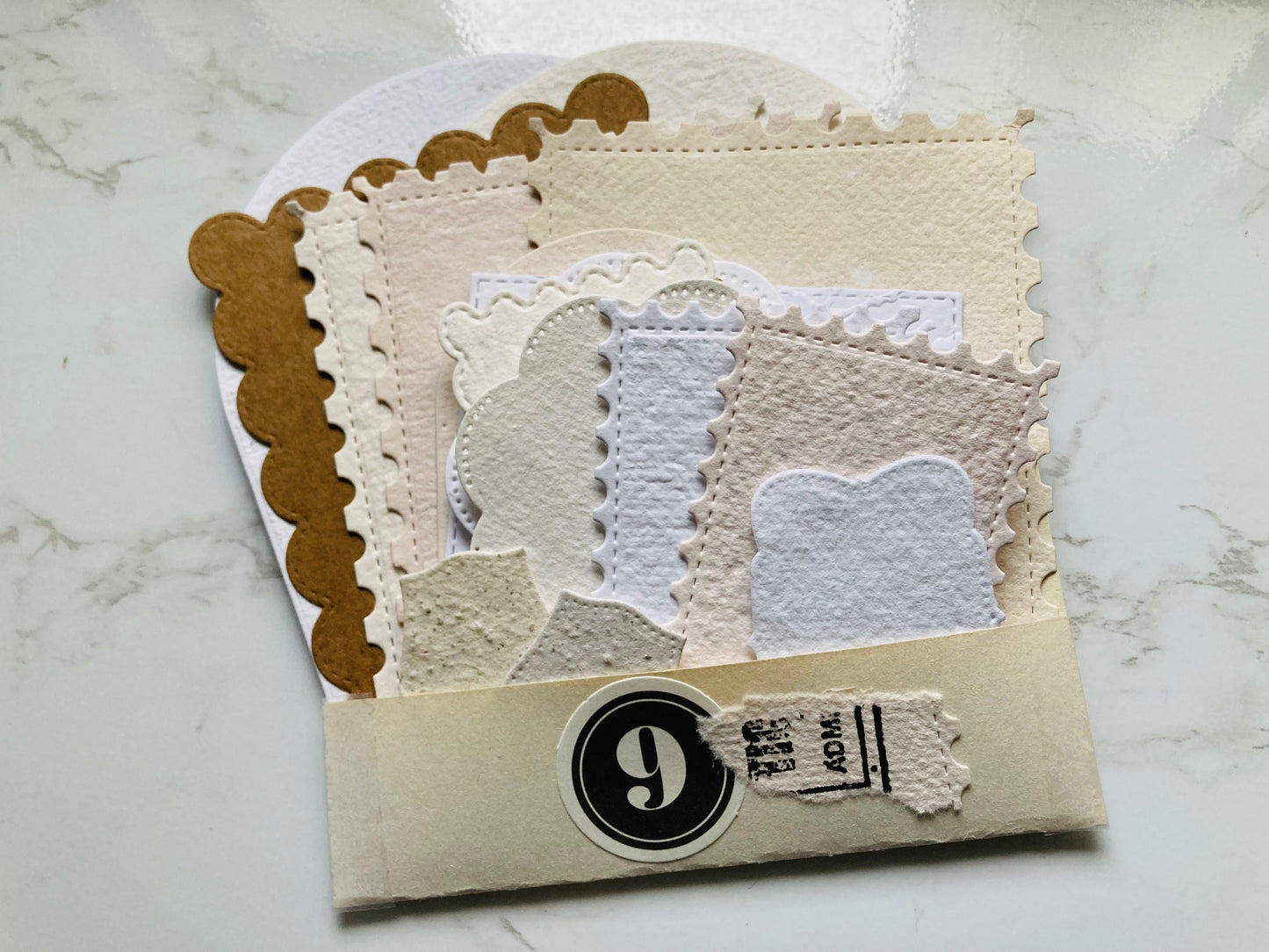 En stock / Ephémères- pochette 15 découpes - papier artisanal - handmade paper