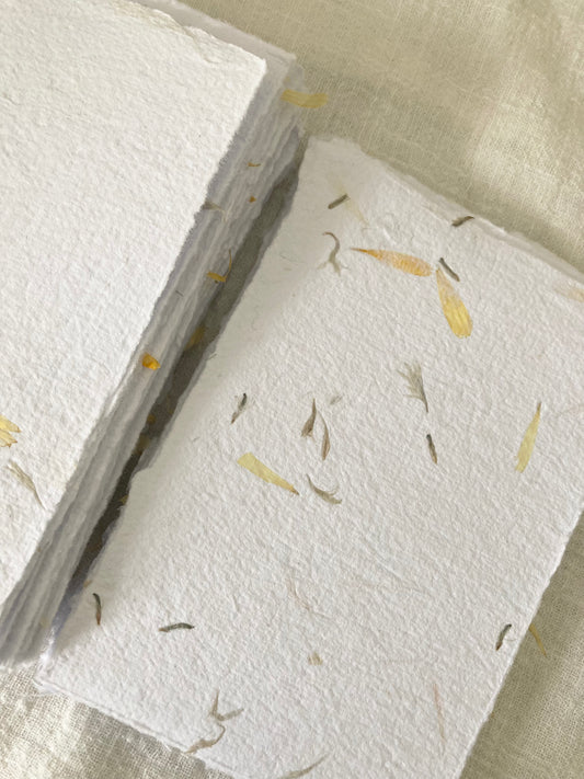 Papiers fleurs calendulas- Papier fait-main papier artisanal - handmade paper