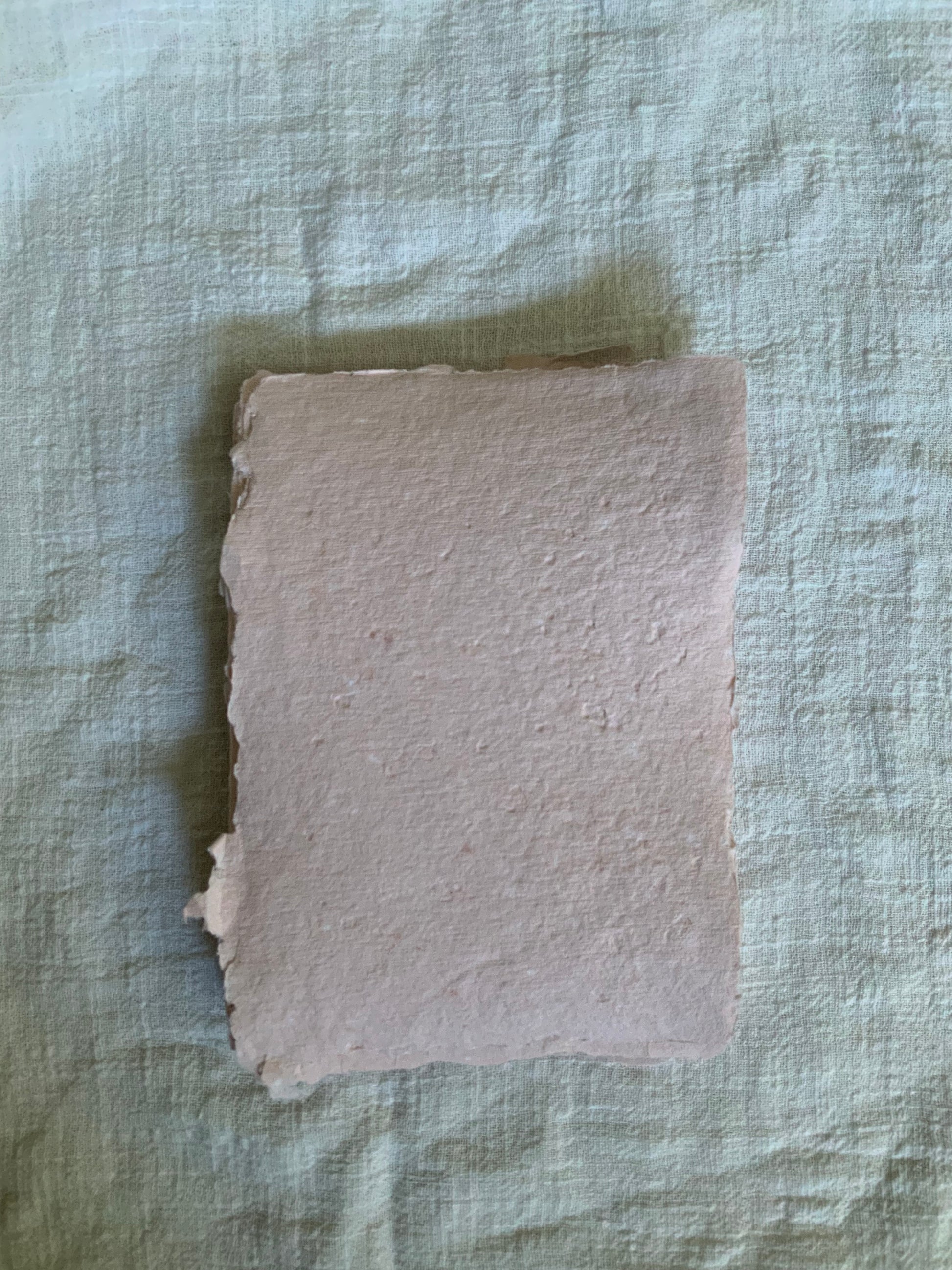 Papier fait- main - papier artisanal - handmade paper 