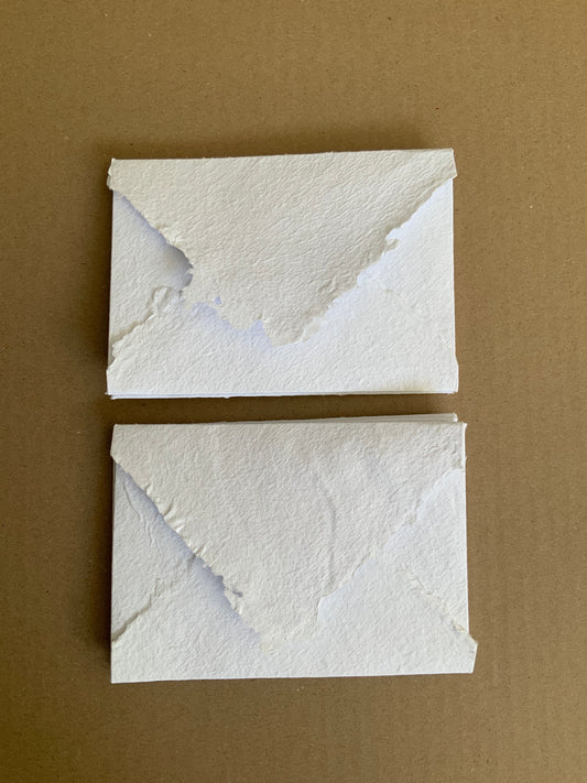 enveloppe fait-main , papier artisanal , enveloppe artisanale , papier fait-main